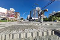 Novo trecho da rua Delfim Mrio de Pdua Peixoto recebe pavimentao em paver 