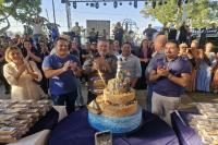 Tradicional corte de bolo comemora os 164 anos de Itaja em seu Marco Zero